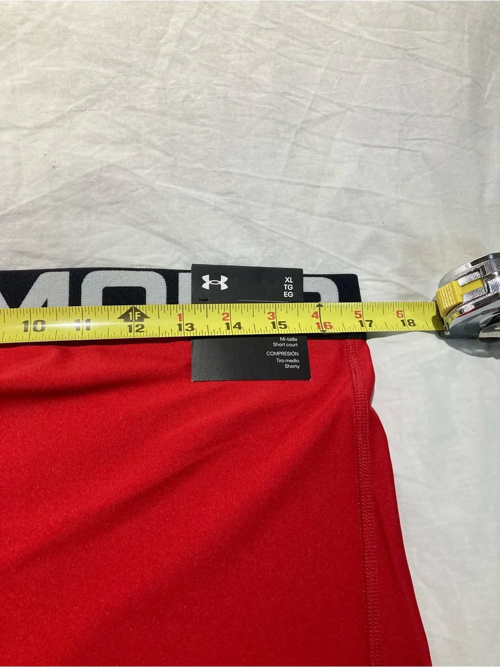 Under Armour Volleyball Shorts, Women’s size XL, NWT!